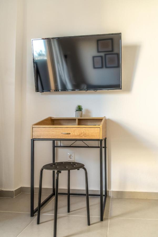 Envite Apartment In City Center Iraklion Buitenkant foto