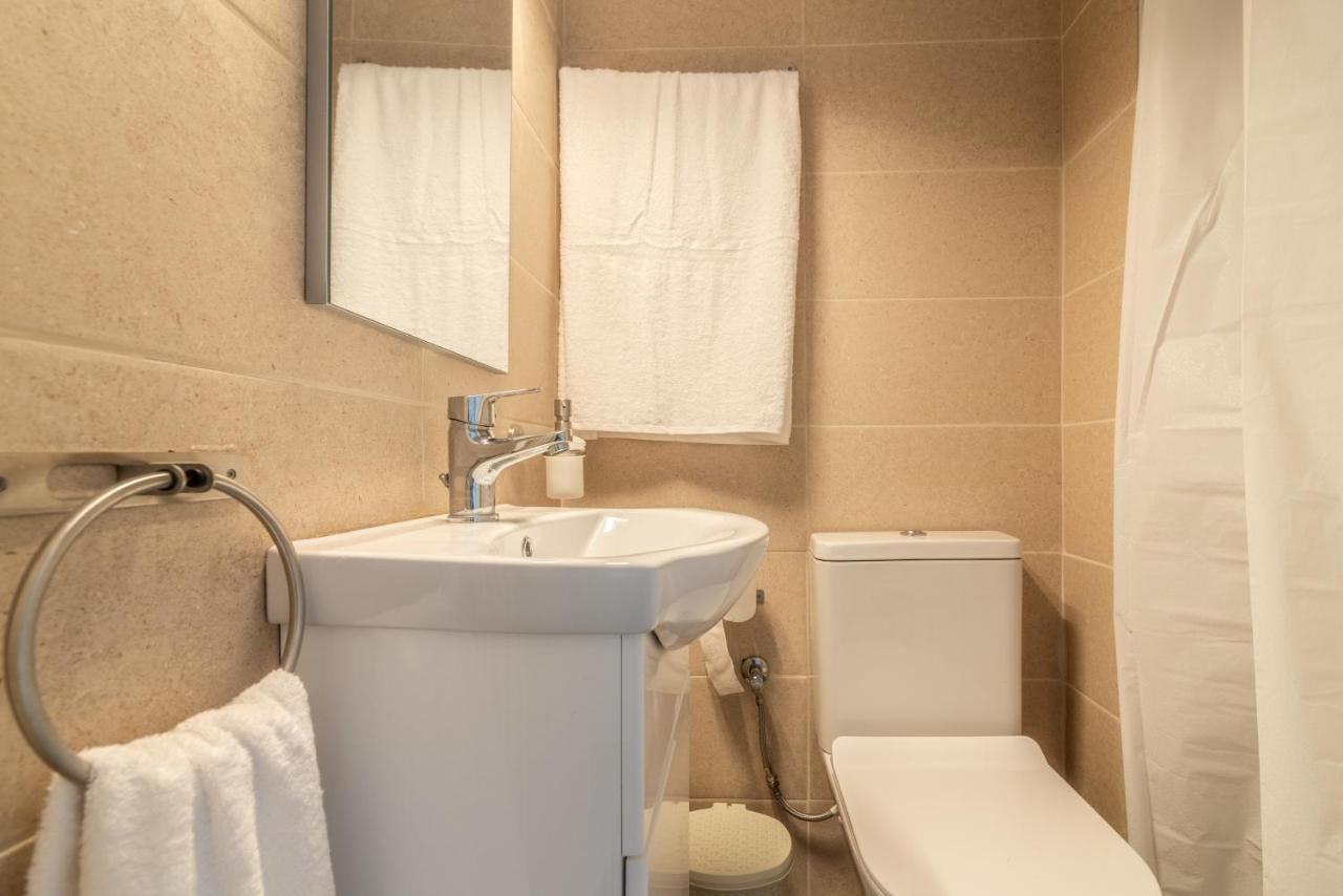 Envite Apartment In City Center Iraklion Buitenkant foto